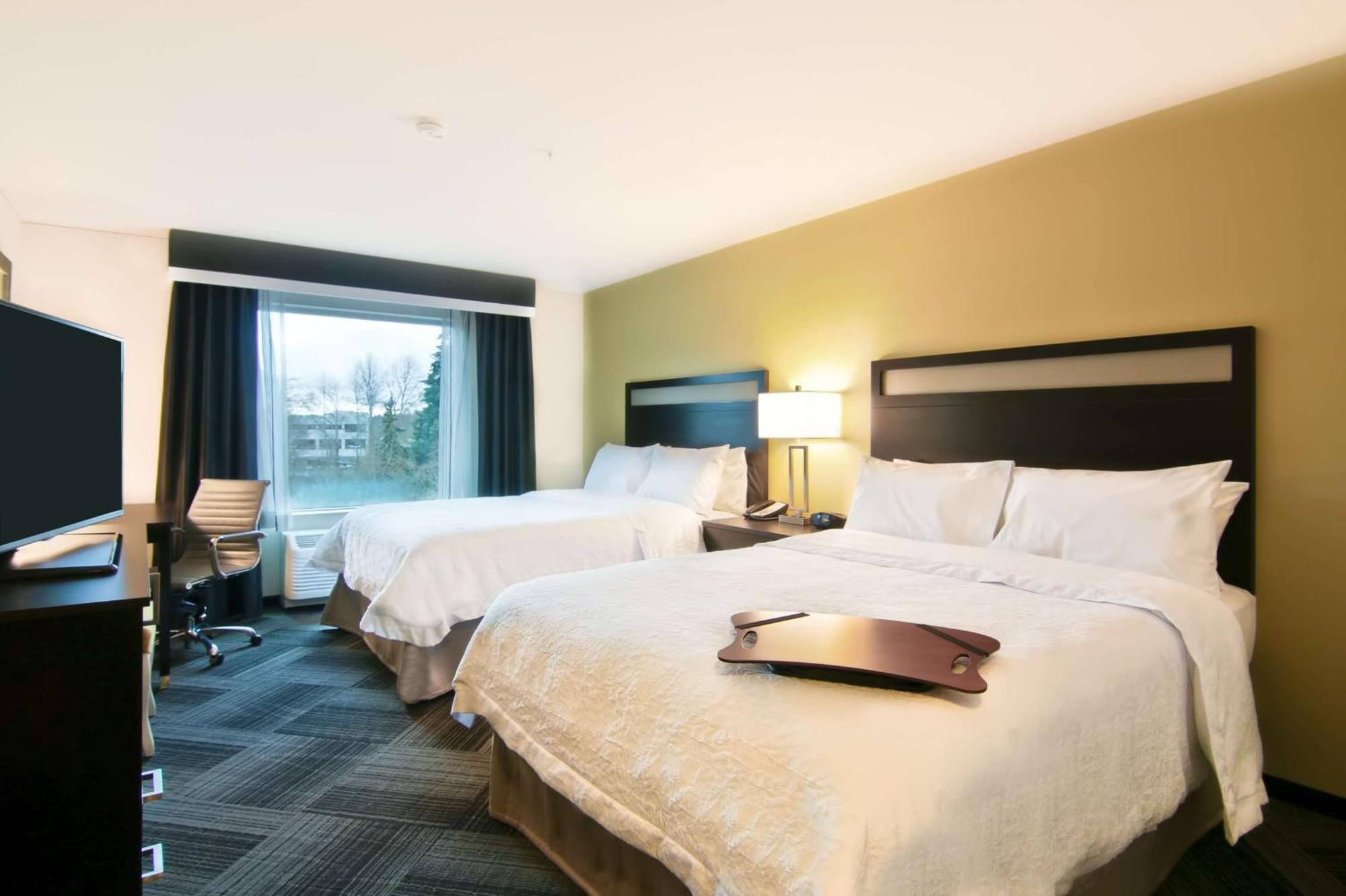 Hampton Inn & Suites Bellevue Downtown/Seattle מראה חיצוני תמונה